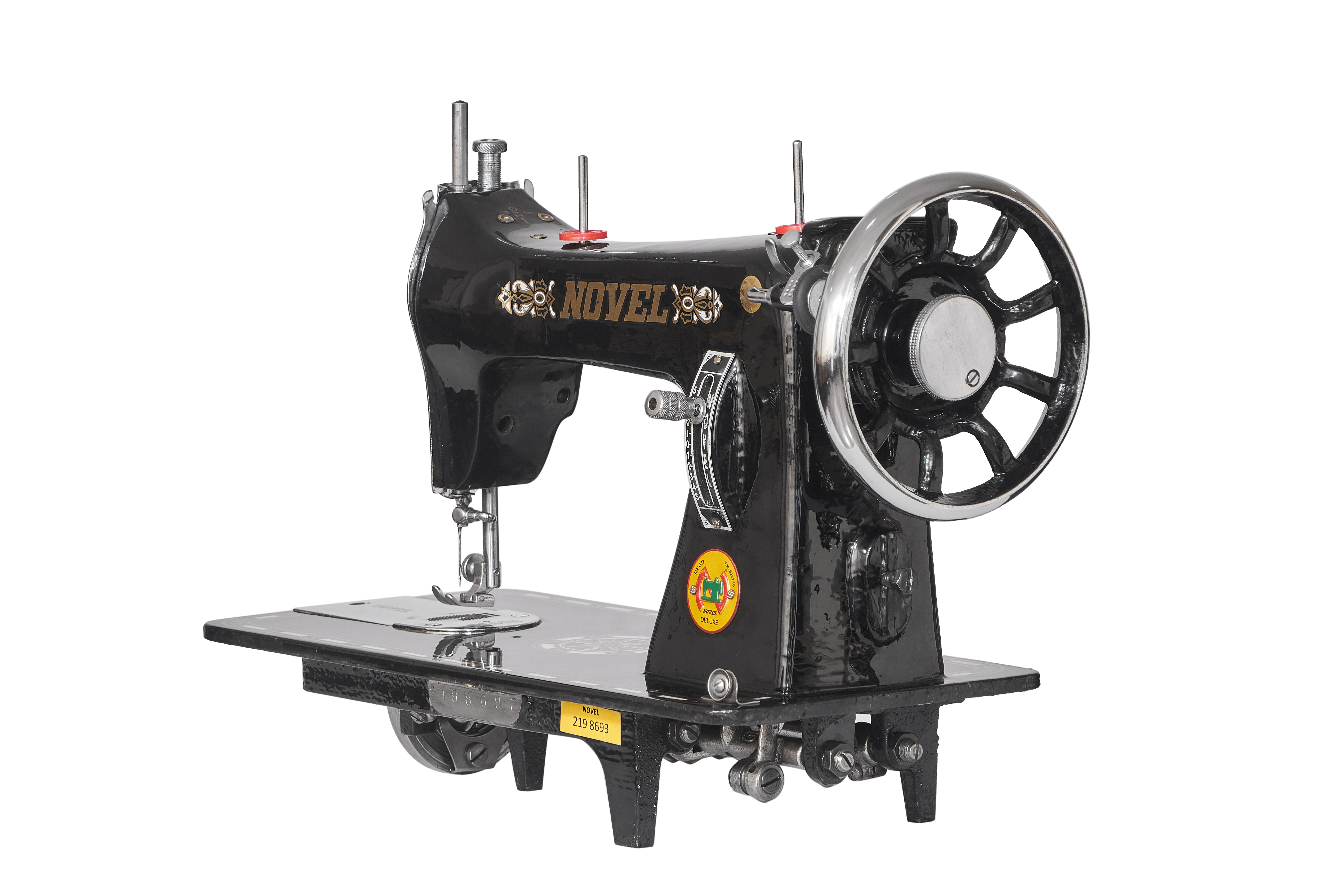 DELUXE - Sewing Machine